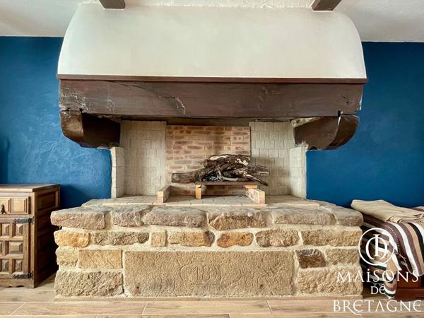 29380 SAINT THURIEN Longère en pierres à Saint Thurien 121 m2