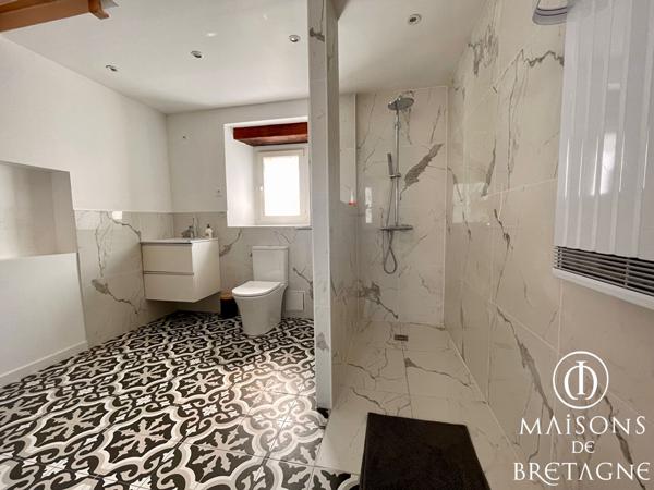 29380 SAINT THURIEN Longère en pierres à Saint Thurien 121 m2