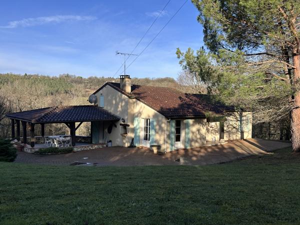 Pujols (47300) Pujols, dans bel environnement maison avec piscine et vue campagne