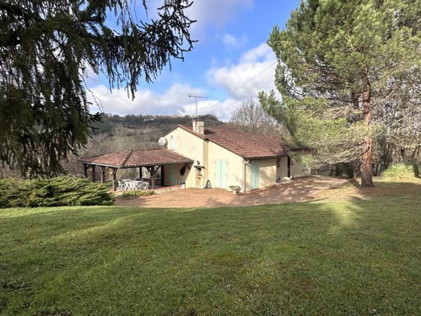 Pujols (47300) Pujols, dans bel environnement maison avec piscine et vue campagne