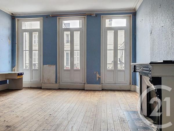 Immeuble à vendre  140 m2 ROCHEFORT - 17