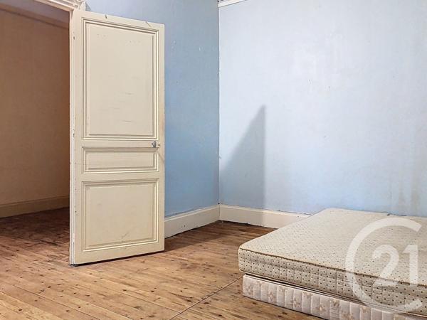 Immeuble à vendre  140 m2 ROCHEFORT - 17