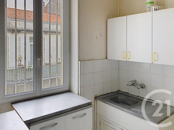 Immeuble à vendre  140 m2 ROCHEFORT - 17