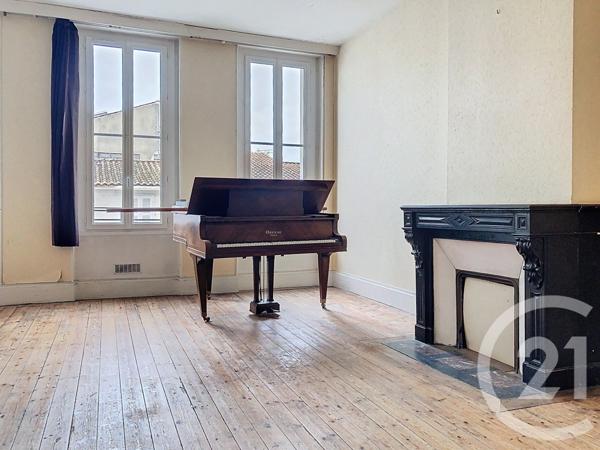 Immeuble à vendre  140 m2 ROCHEFORT - 17