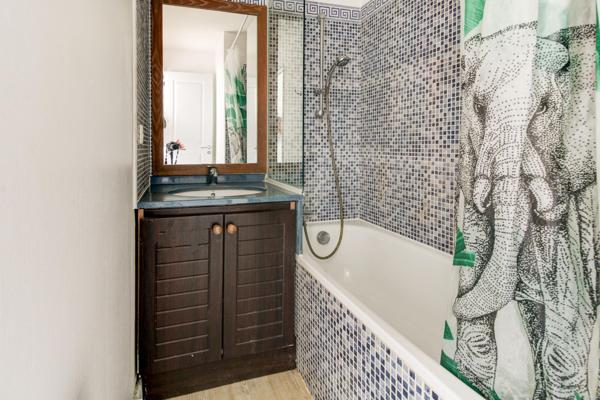 APPARTEMENT 2 Pièces situé au centre de Cannes La Bocca