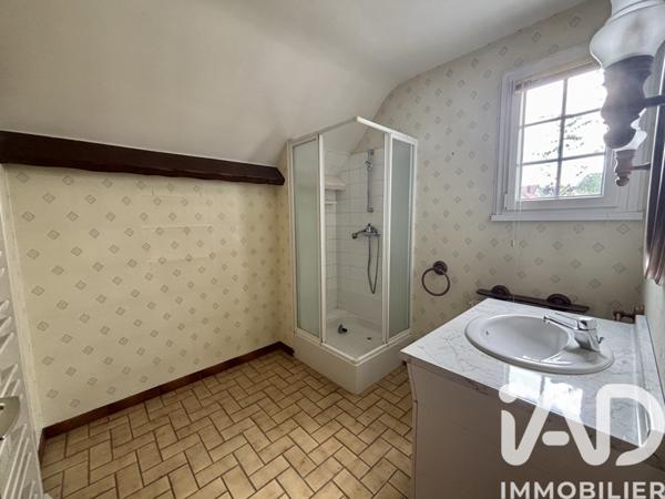 Maison à vendre 7 pièces 210 m² Saint-Leu-la-Forêt
