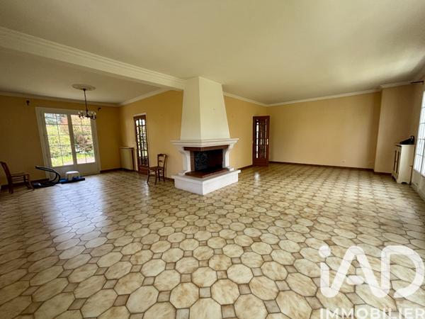 Maison à vendre 7 pièces 210 m² Saint-Leu-la-Forêt