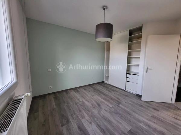 Location                                                      Appartement
                        
                                         85 m2                     à Clermont-Ferrand