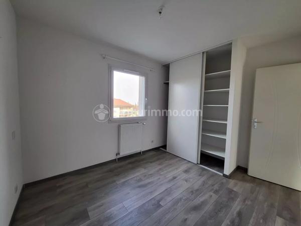 Location                                                      Appartement
                        
                                         85 m2                     à Clermont-Ferrand