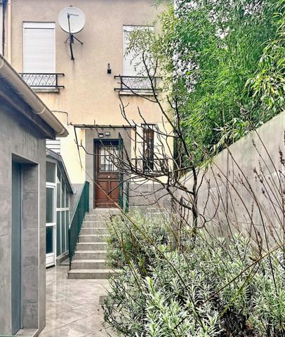 Très grande maison de 8 pièces à Bagnolet