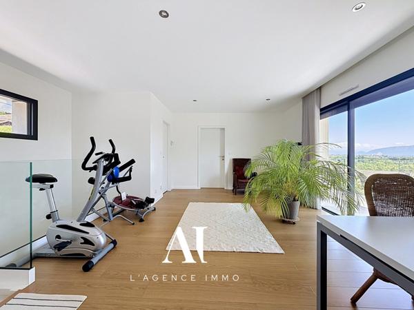Maison contemporaine 144 m² avec 3 suites, vue Alpes, terrasse et garage – Péron 01630