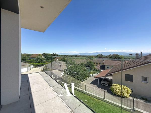 Maison contemporaine 144 m² avec 3 suites, vue Alpes, terrasse et garage – Péron 01630