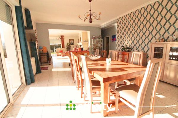 Maison 12 pièces - 300 m²