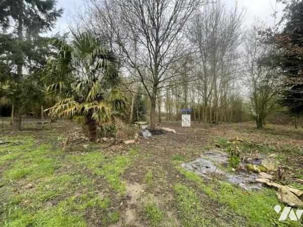 Longère à renover avec grand terrain de plus d'un hectare 