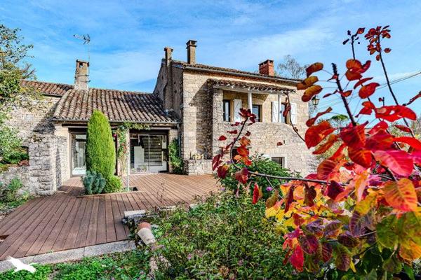 Maison à vendre 399 000 € Saint-Antonin-Noble-Val 6 p 228 m² DPE E