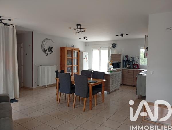 Maison à vendre 5 pièces 98 m² Dreux