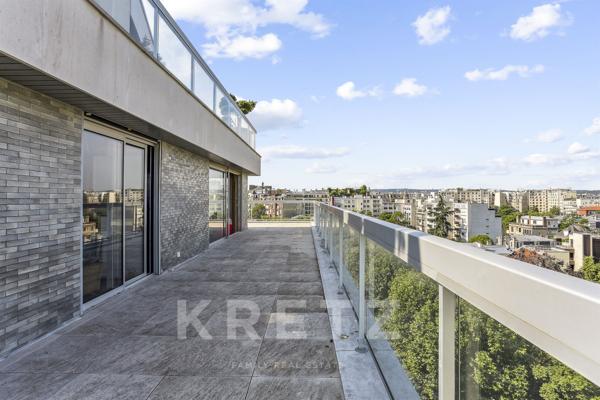 Appartement avec terrasse à 180° sur Paris