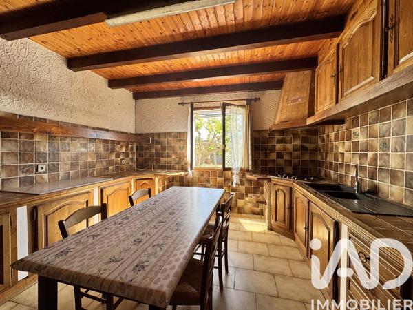 Maison à vendre 4 pièces 133 m² Pourrières