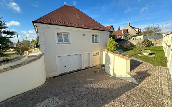 Maison à vendre    4 pièces •  Ballancourt-sur-Essonne