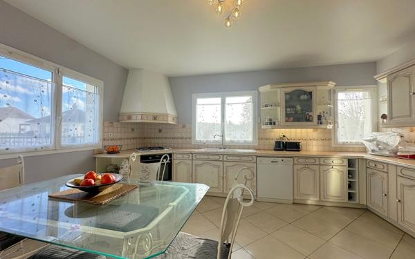 Maison à vendre    4 pièces •  Ballancourt-sur-Essonne