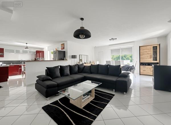 Maison à vendre à Tiercé dans le Maine-et-Loire (49125), ref : 49114-781