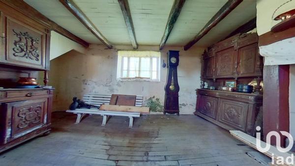 Maison de village 7 pièces de 157 m² à Pleaux (15700)