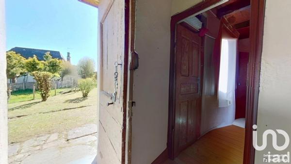 Maison de village 7 pièces de 157 m² à Pleaux (15700)