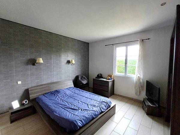 PROPRIETE EQUESTRE - 6 HECTARES - PISCINE - 8 BOXES CHEVAUX