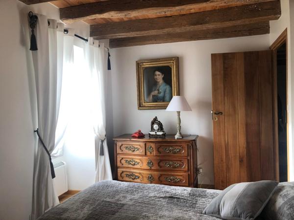 MAISON DE CHARME AVEC PISCINE À LA CAMPAGNE
