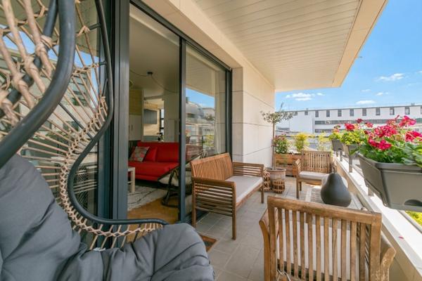Appartement
         2 pièces
        - 48 m² Exclusivité 580 000 € *