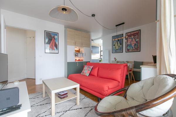 Appartement
         2 pièces
        - 48 m² Exclusivité 580 000 € *