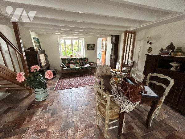 Rare - Maison en pierre à Agon