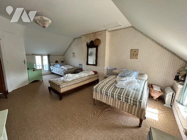 Rare - Maison en pierre à Agon