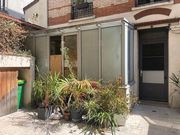 Local  Paris 42 m²