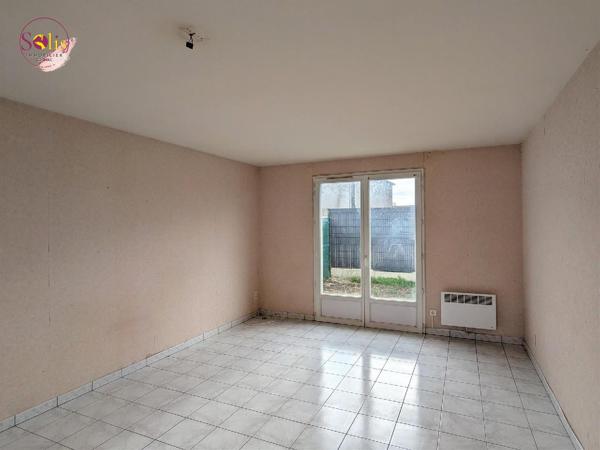 ENSEMBLE IMMOBILIER - PROCHE COMMERCES Lot 1 : Maison ...