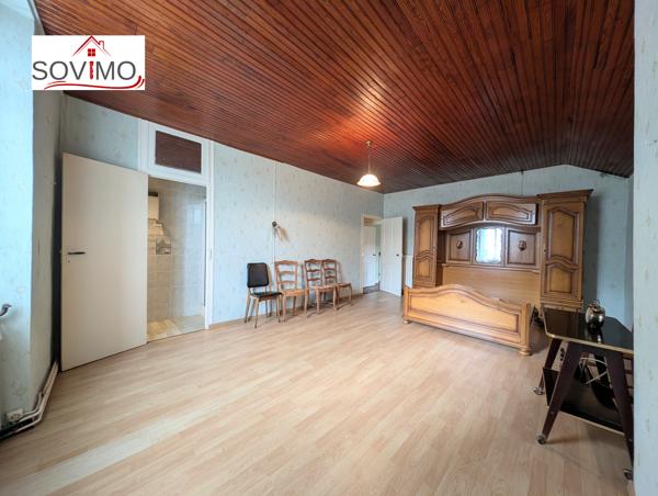 AU COEUR DU BOURG, ENSEMBLE IMMOBILIER PLEIN DE POTENTIEL AVEC JARDINET ET GARAGE