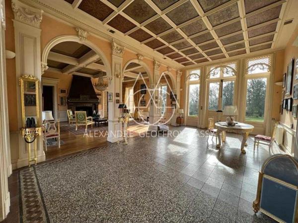 Château XIX° à vendre dans la Vienne à 2h de Paris.