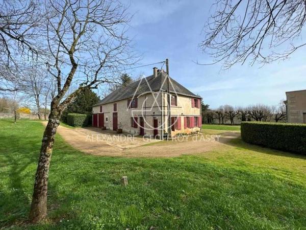 Château XIX° à vendre dans la Vienne à 2h de Paris.