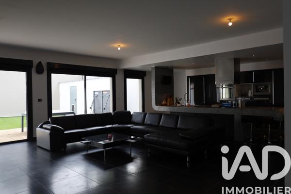 Maison à vendre 6 pièces 196 m² Reims