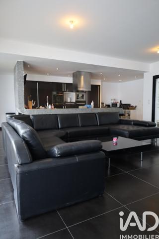 Maison à vendre 6 pièces 196 m² Reims
