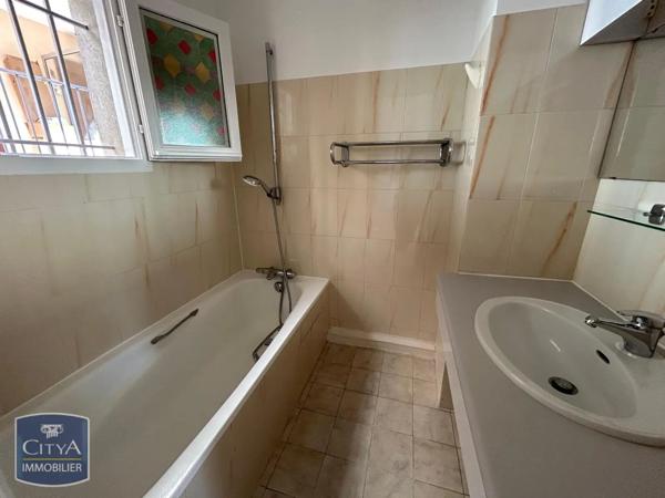 Appartement à louer 2 pièces 42.2m²