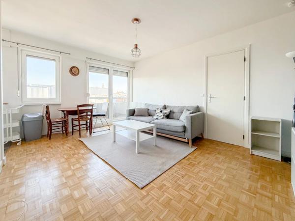 APPARTEMENT T2 A LOUER - LILLE HYPER CENTRE - 39 m 2 - 787 € charges comprises par mois