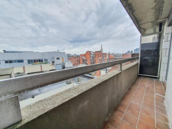 APPARTEMENT T2 A LOUER - LILLE HYPER CENTRE - 39 m 2 - 787 € charges comprises par mois