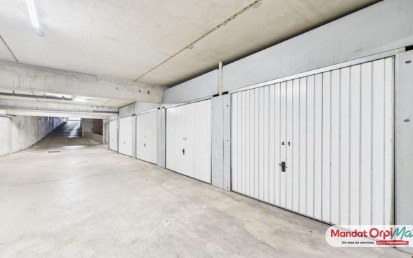 Stationnement à vendre    13,80 m2 Reims
