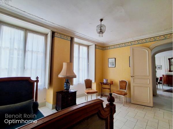 Maison bourgeoise du XIXe siècle au cœur de Saint-Calais