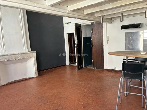 Location                                                      Appartement
                        
                     2 pièces                      30 m2                     à Aix-en-Provence