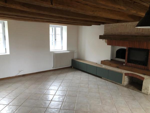 Coup de cœur , maison de caractère au bord du canal du Berry