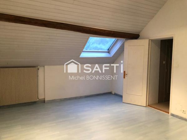 Coup de cœur , maison de caractère au bord du canal du Berry