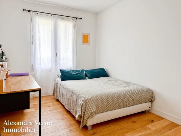 Appartement 3 chambres refait à neuf, résidence recherchée quartier Forêt