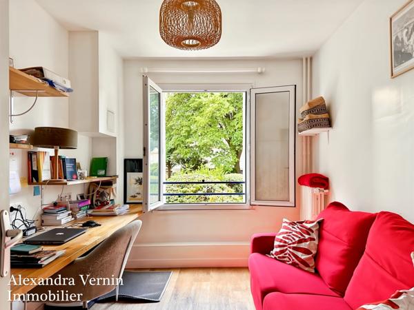 Appartement 3 chambres refait à neuf, résidence recherchée quartier Forêt